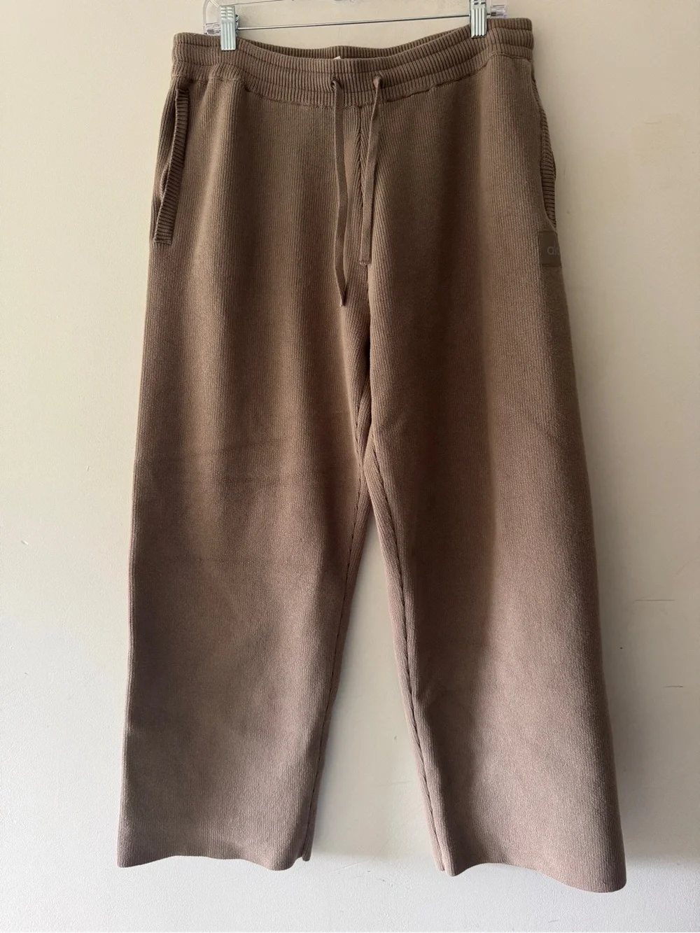 Alo‎ Brown Scholar Straight Leg Sweatpants